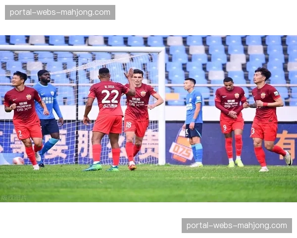 中国足协：拟于四月召开会议，讨论联赛外援政策微调。